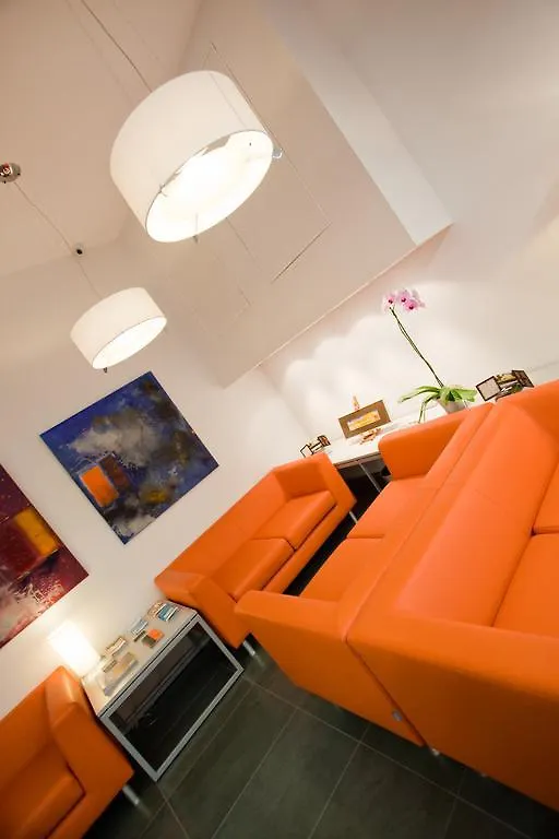 Hotel & Suites Arrizul Gros Сан-Себастьян 0*,