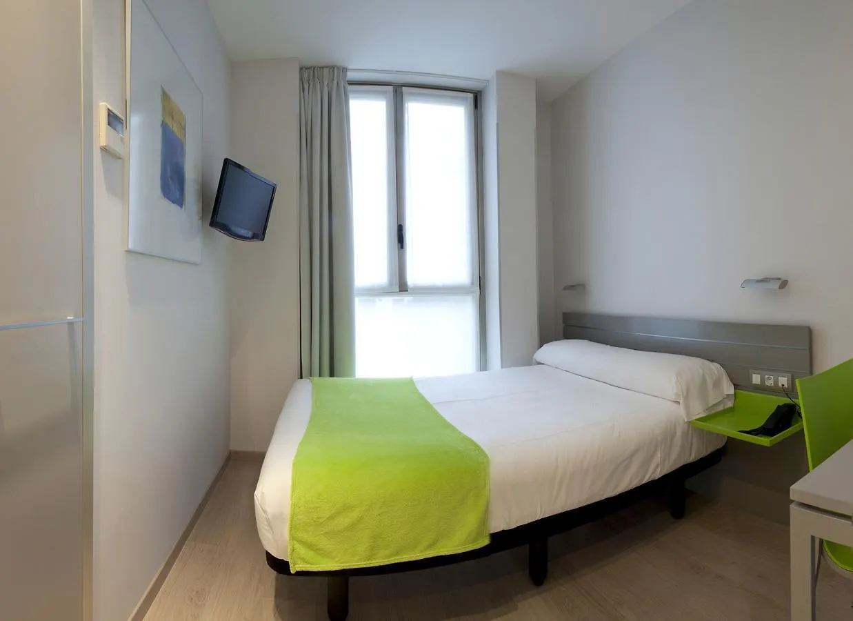Hotel & Suites Arrizul Gros Сан-Себастьян