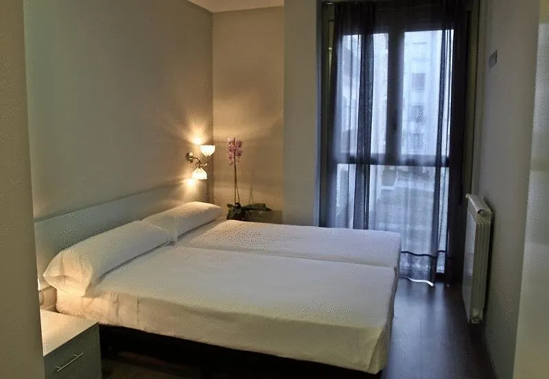 Hotel & Suites Arrizul Gros San Sebastián 0*,